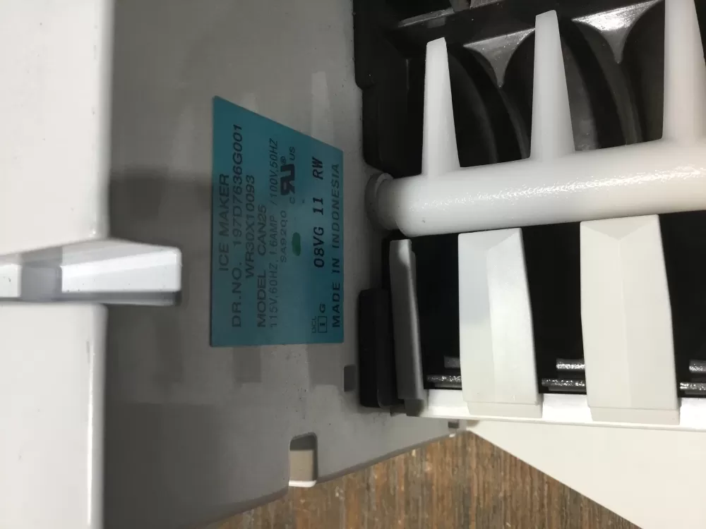 Hotpoint Kenmore WR30X10093 Refrigerator Ice Maker AZ57206 | SL3