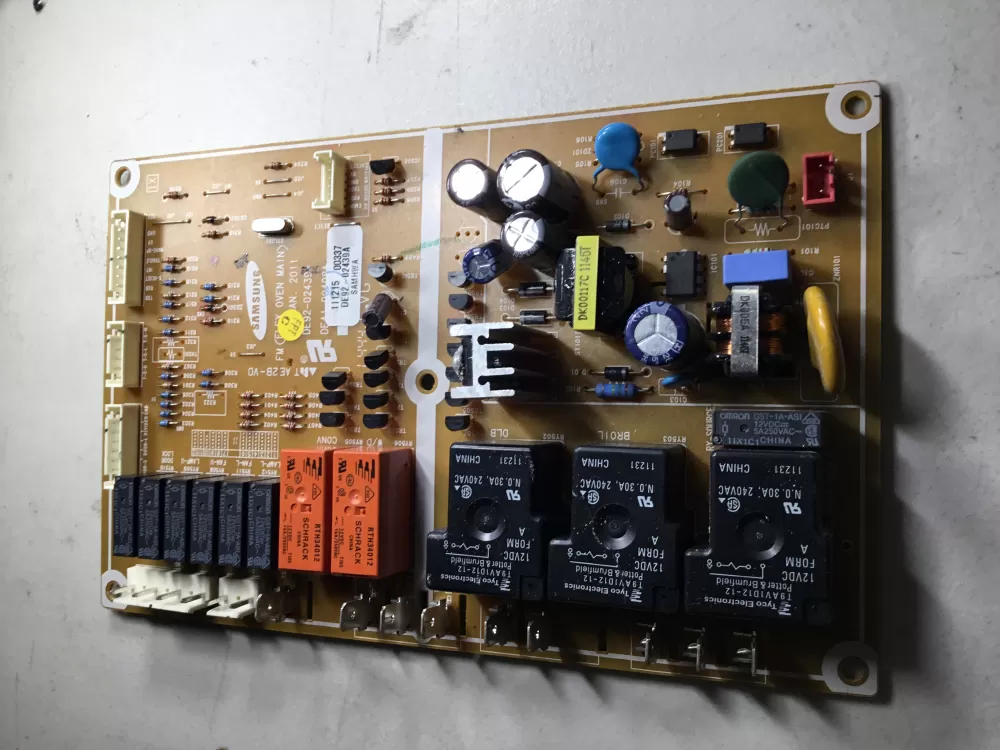 Samsung DE92-02439A DE92-02439D PS5576806 Range Relay Control Board