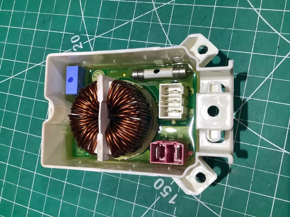 LG Kenmore EAM60930601 Washer Control Board Noise Filter AZ185365 | AR2555