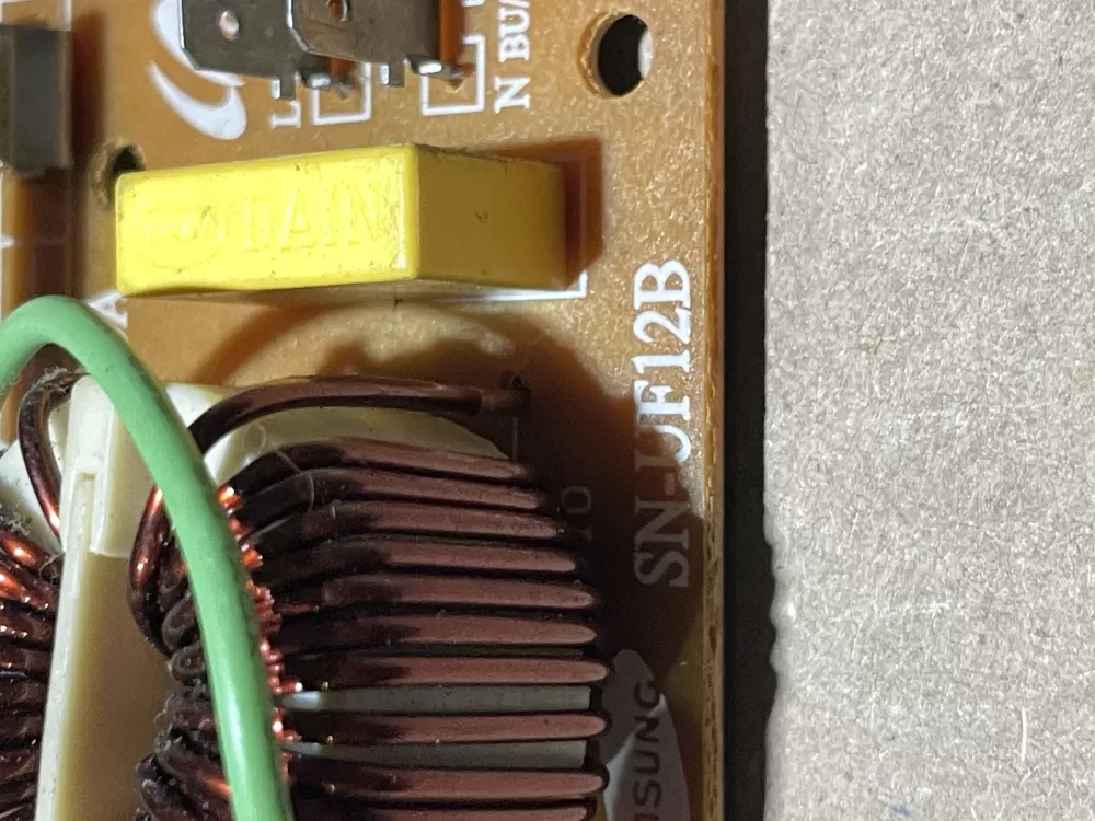 GE SN-UF12B Wb02x11244 Microwave Control Board Noise Filter AZ66323 | Wm660