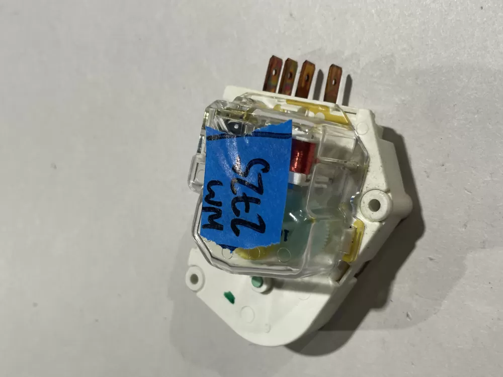 Whirlpool Kenmore W10822278 Refrigerator Defrost Timer AZ185859 | Wm2725