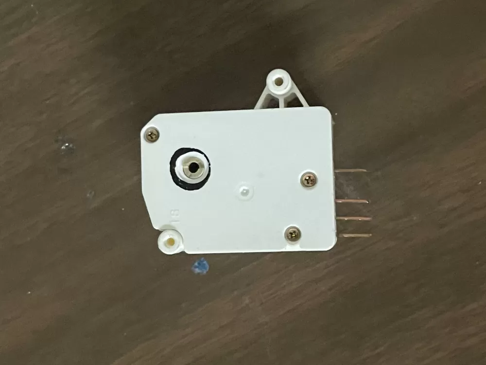  WR090520 162d6022p19  Defrost Timer Black AZ42388 | Wm1737