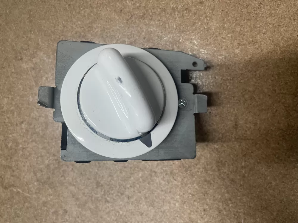 GE 572D520P033 WE4M334 Dryer Timer AZ10997 | KM1544