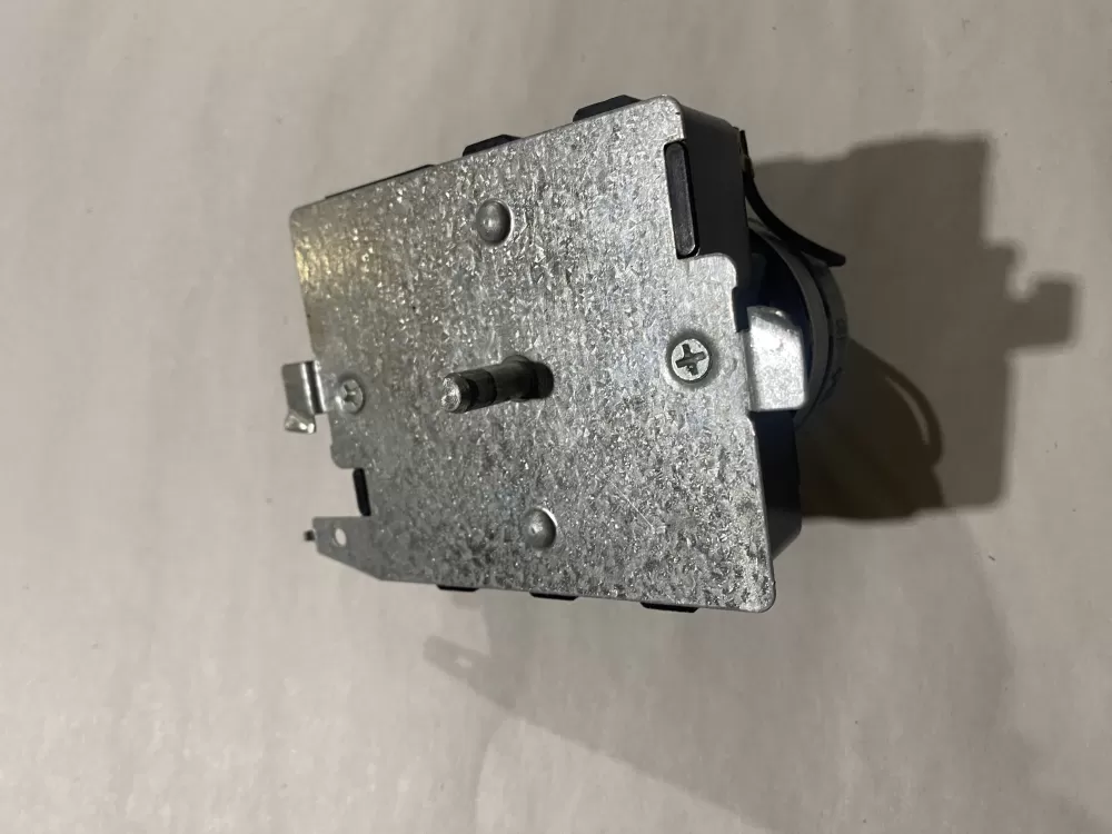 GE 572D520P023 WE4M284 Dryer Timer AZ194609 | BK75