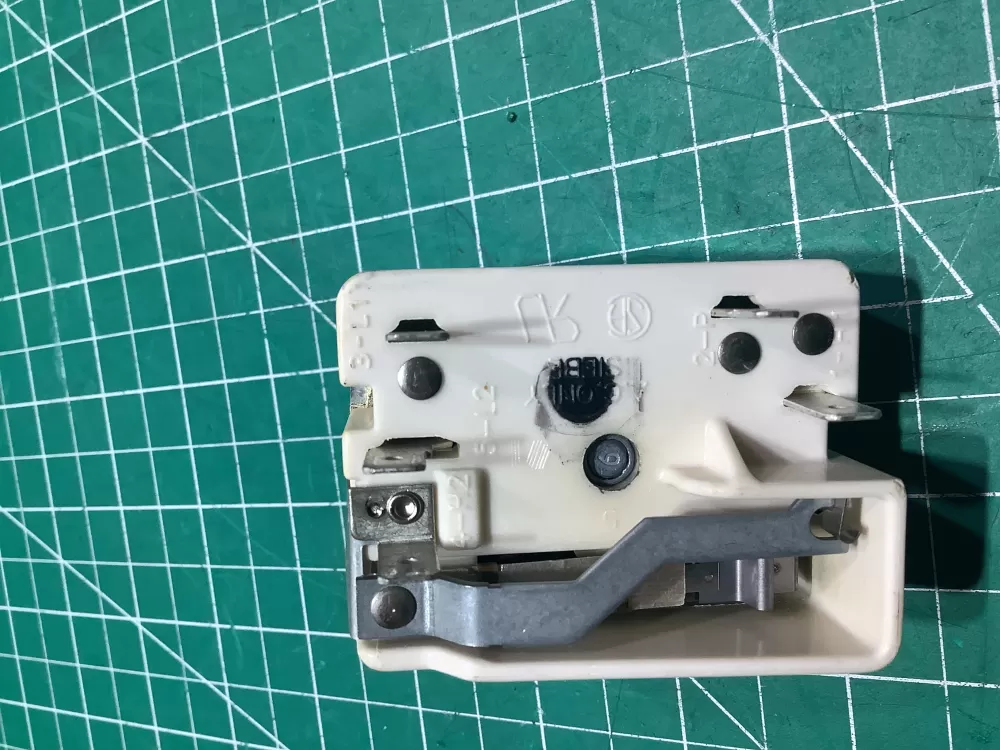 GE Hotpoint Wb24t10029 Range Switch Infinite AZ144875 | SL272
