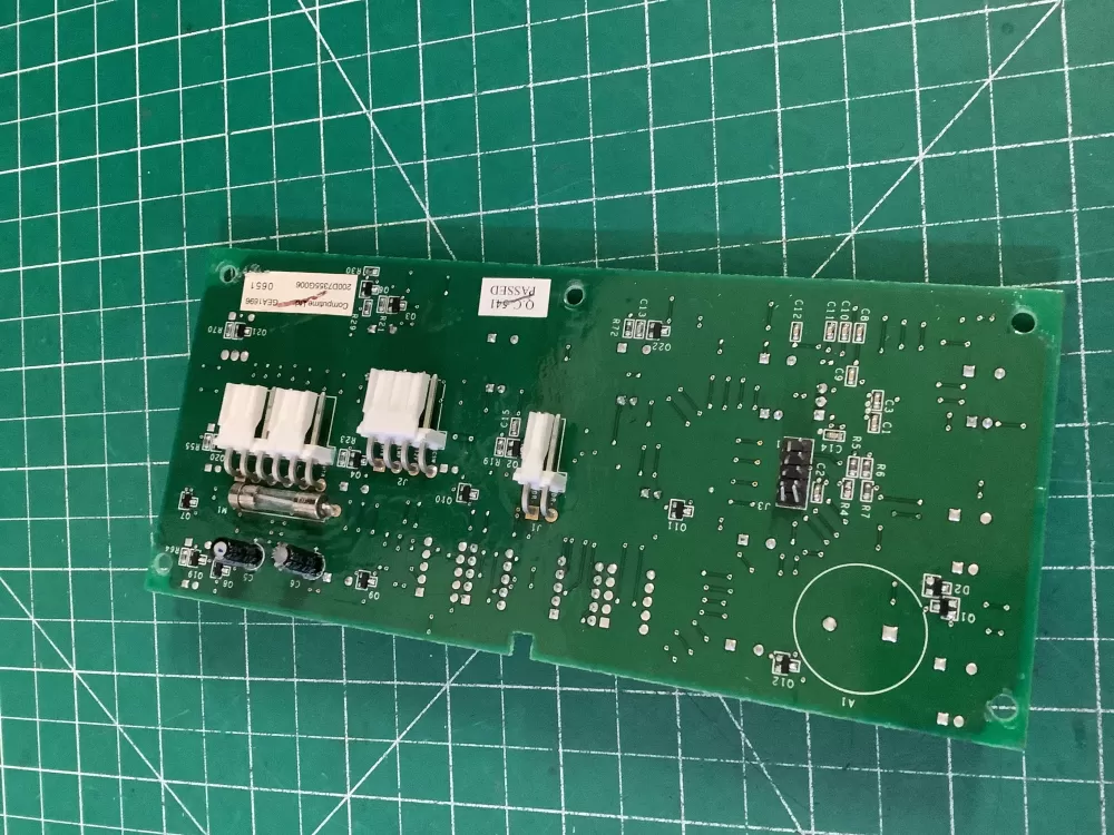 GE Hotpoint 200D7355G006 Refrigerator Control Board Dispenser AZ196396 | NR305