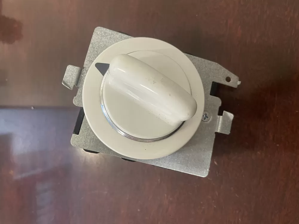 GE 212D1233P012 WE4M364 Dryer Timer AZ45092 | KM820