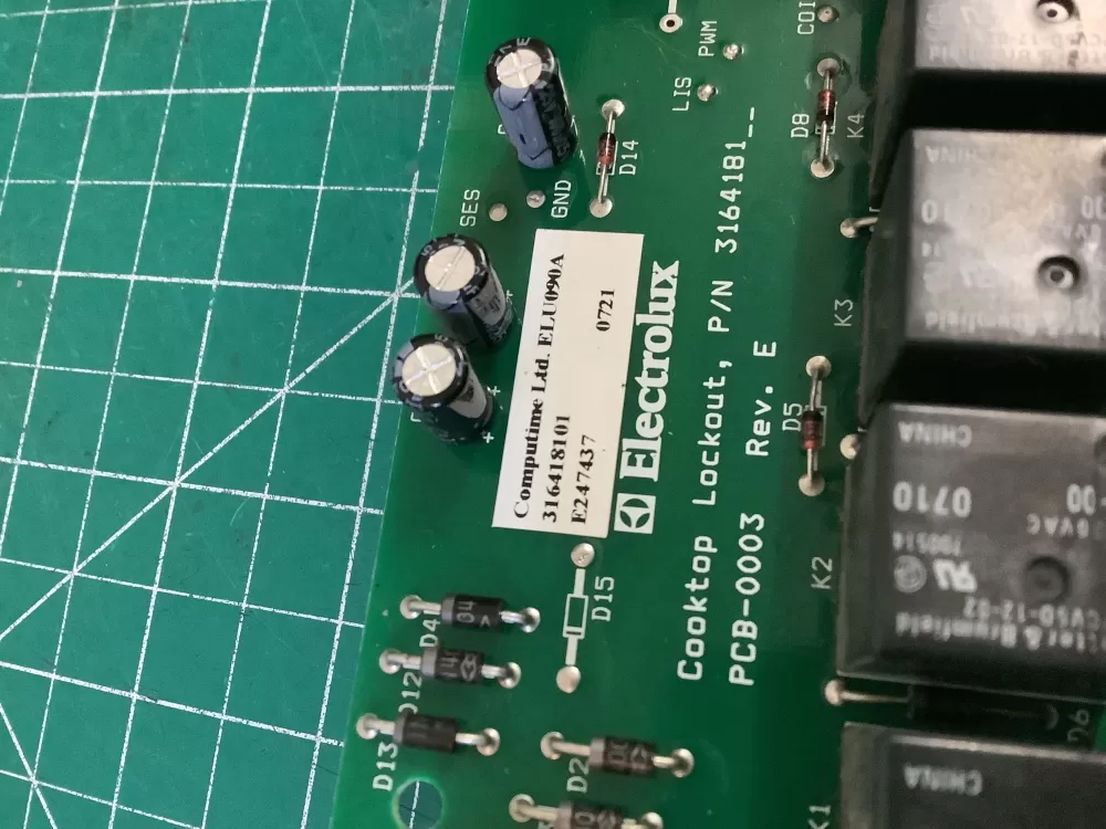 Frigidaire  Kenmore AP3768449 316418100 316418101 PS977959 Range Control Board