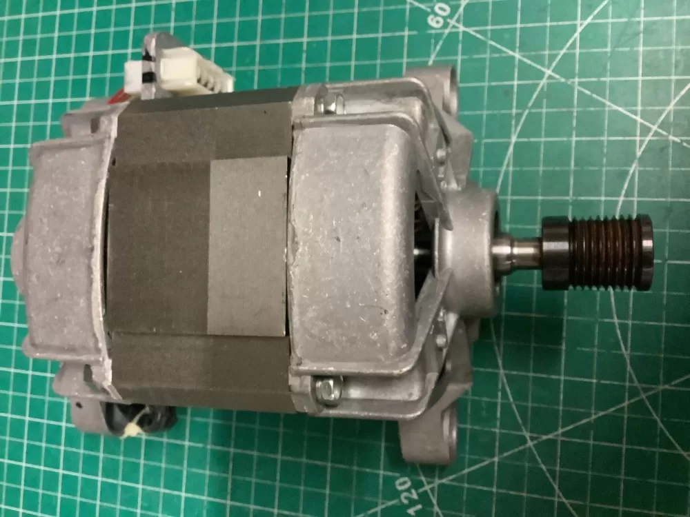 Frigidaire 134638900 Washer Drive Motor AZ212036 | SLA346