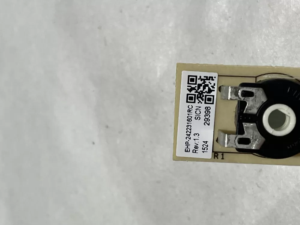 Frigidaire Kenmore AP6037540 Refrigerator Control Board AZ152260 | Wm875