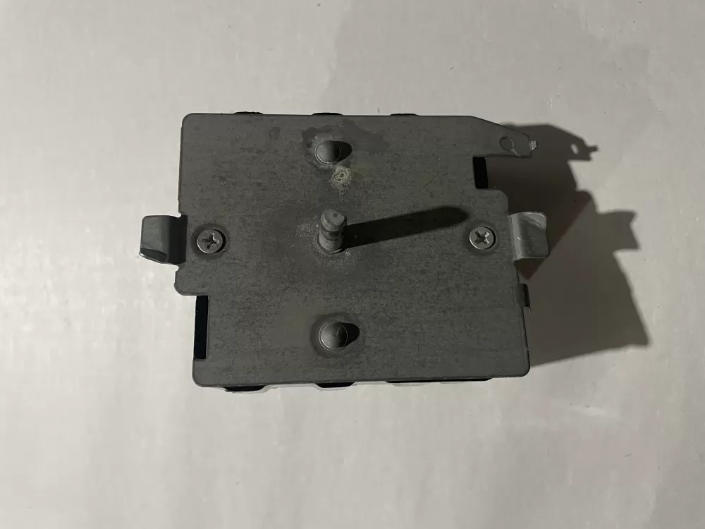 GE 572D520P038 Dryer General Electric Timer AZ198540 | KM45