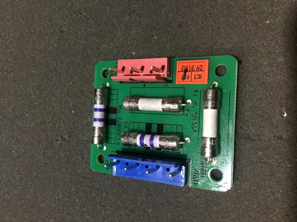 Samsung DA92 00945F Refrigerator Control Board Fuse AZ76572 | NR2055