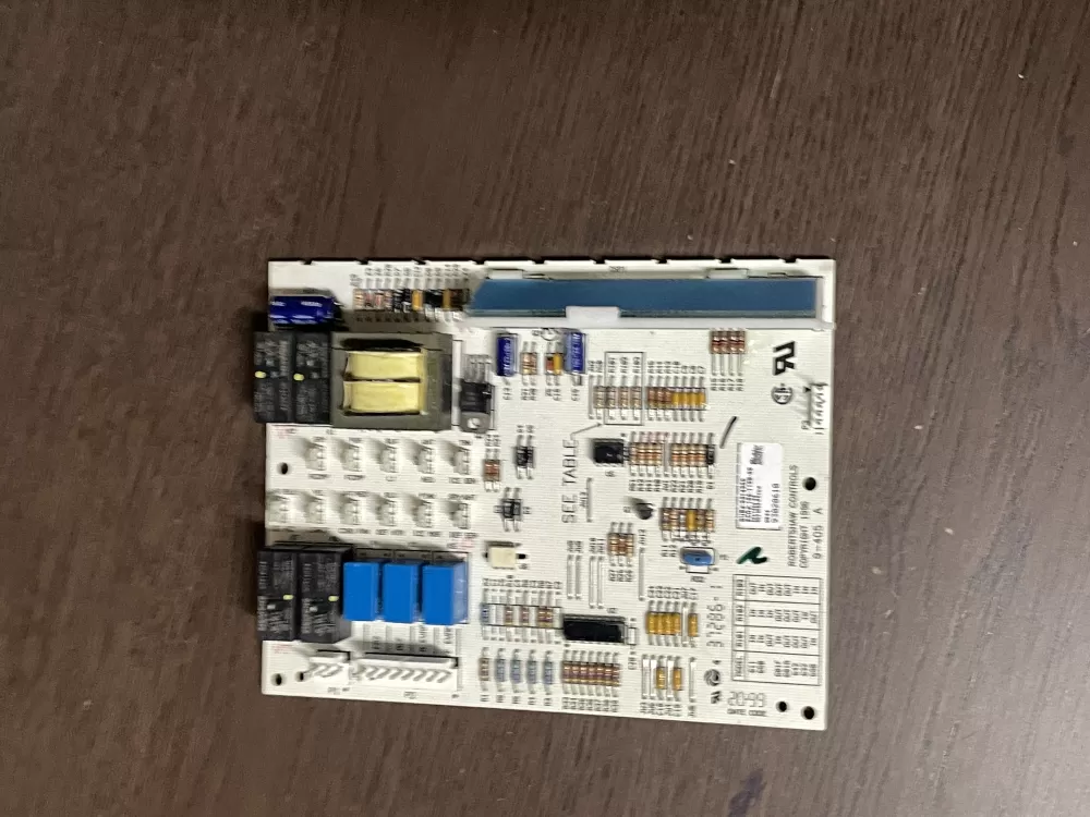 Sub-Zero 3014300  100-1106-00  20A1468-00  81426736 Refrigerator Control Board