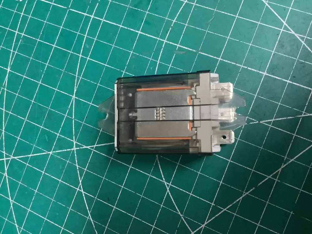 Finder 60.12 series power relay AZ202168 | SL127