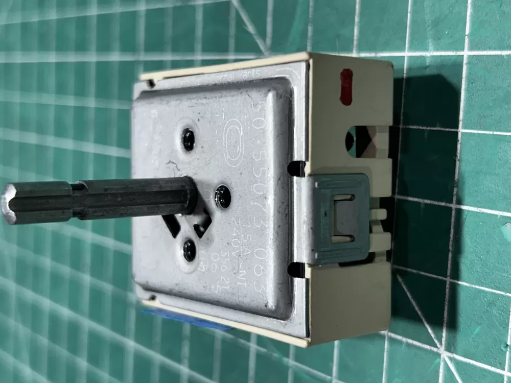 Frigidaire Oven Dual Surface Element Switch 55073063 AZ161865 | Sl222