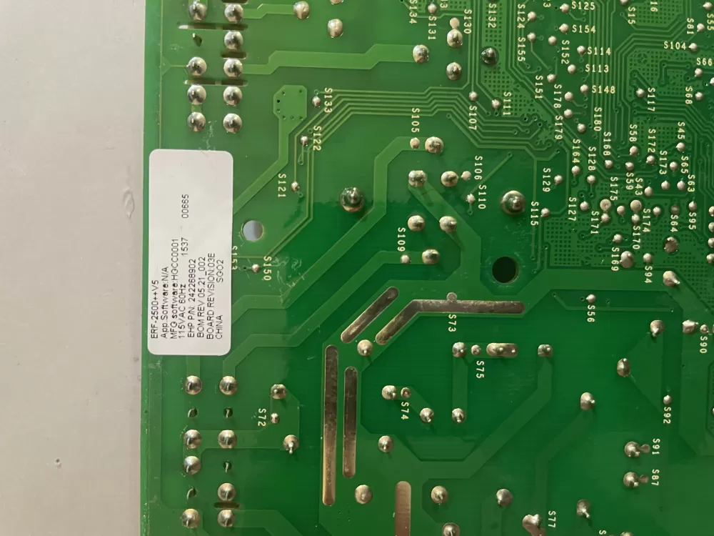 Frigidiare 242268902 Refrigerator Main Control Board AZ164141 | KM361