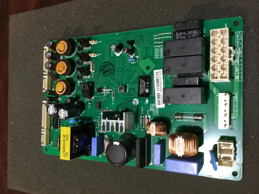 LG Kenmore EBR41956108 Refrigerator Control Board AZ74147 | NR1865