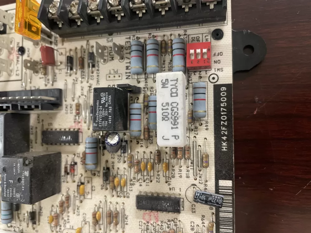 Carrier CEPL130455-01 Furnace Control Board AZ64981 | KM2120