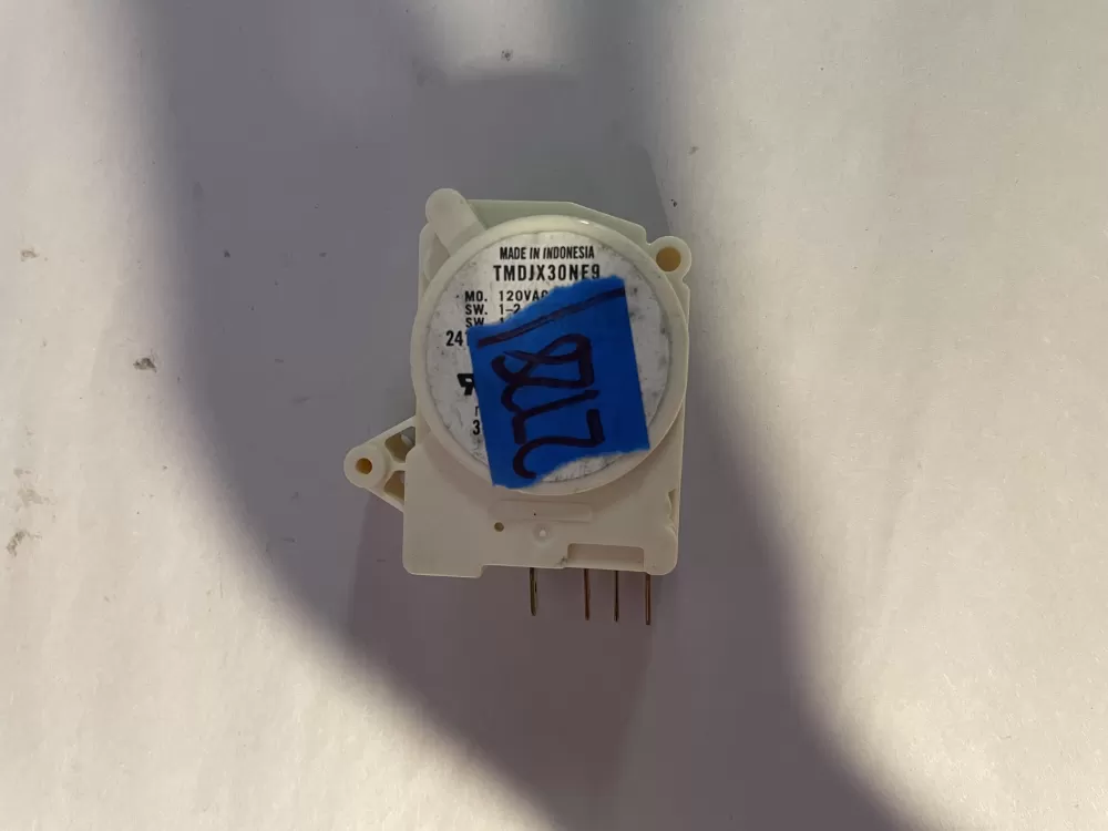 Frigidaire Kenmore 215846604 Refrigerator Defrost Timer AZ198336 | KM2728
