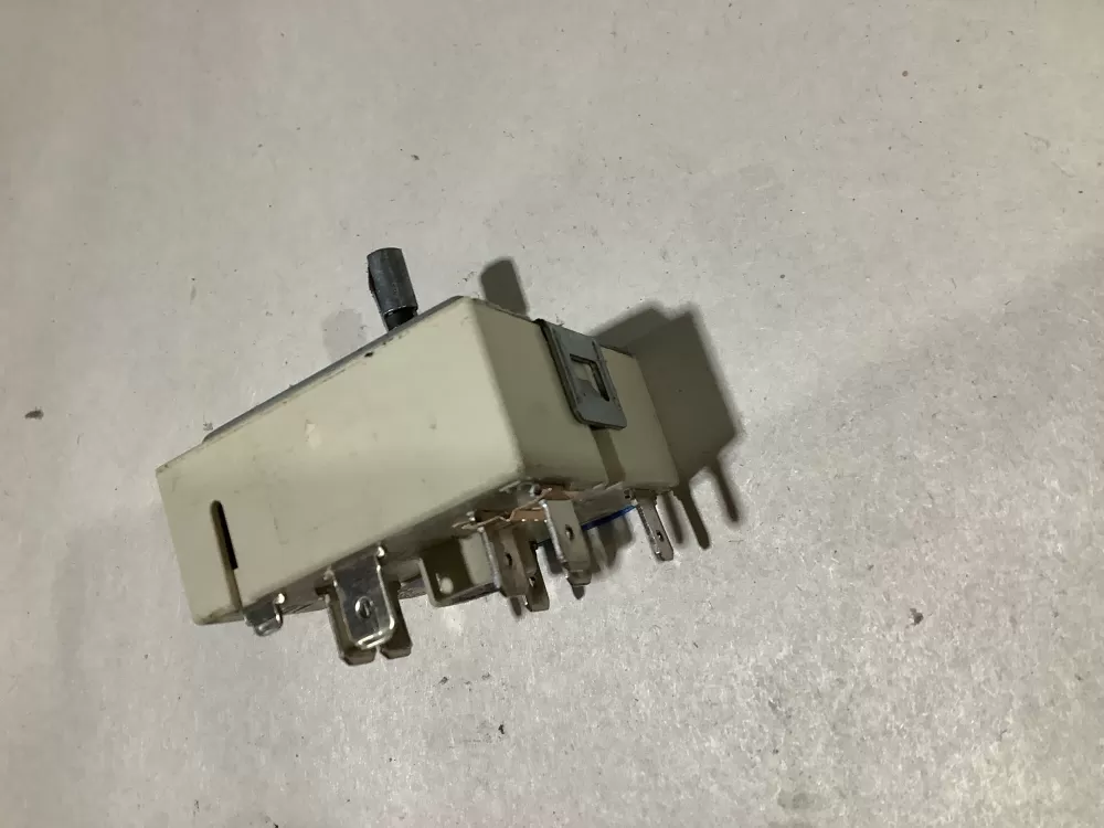 GE 229C4709P006 Range Infinite Switch