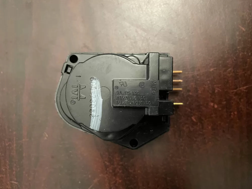 Amana 104286-01 Refrigerator Defrost Timer