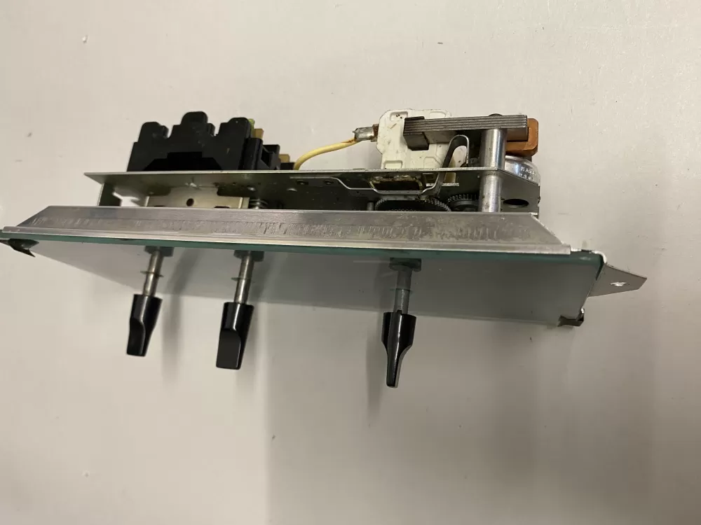 GE 164D1748P008 WB19X5300 Range Oven Clock Control Board AZ227540 | BK1962