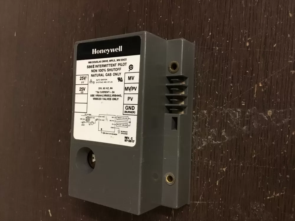 Honeywell S86E Intermittent Pilot Control Natural Gas AZ13342 | NR534