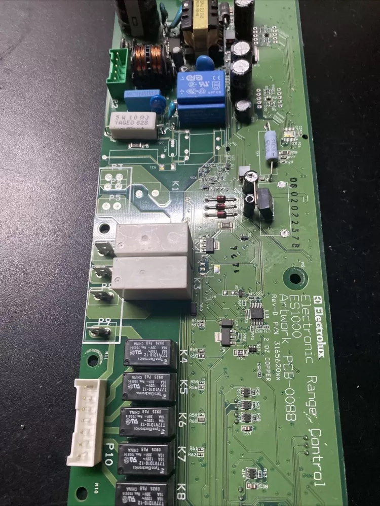 316562003 Frigidaire Range Board - Control