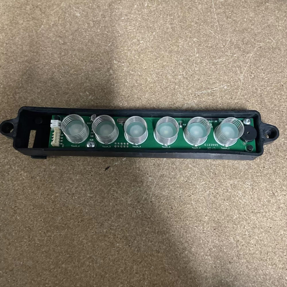 E123995 Hisense Board - Control