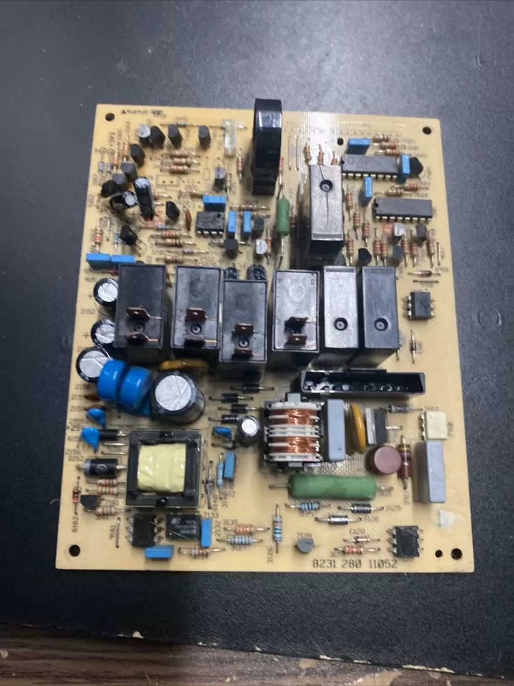 823128011052 Whirlpool Board - Control