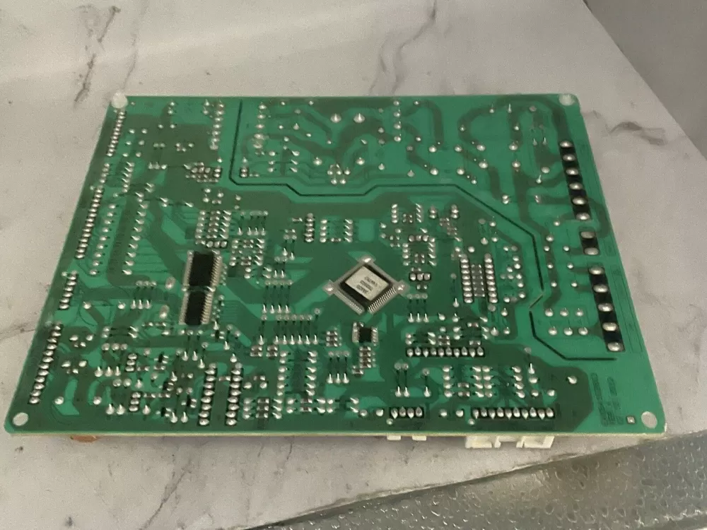 EBR64110556 LG Refrigerator Main Pcb