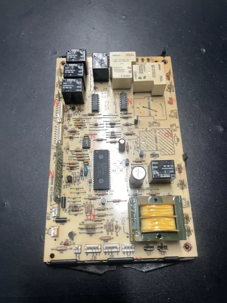 7428P042 Whirlpool Range Board - Control